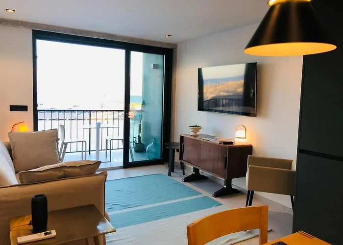 Harbour Views Puerto Ii